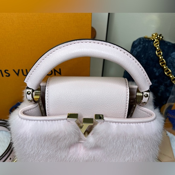 ❌SOLD!🔥NEW! Louis Vuitton•Mink Fur Capucines Mini with Crossbody Strap - Picture 8 of 13